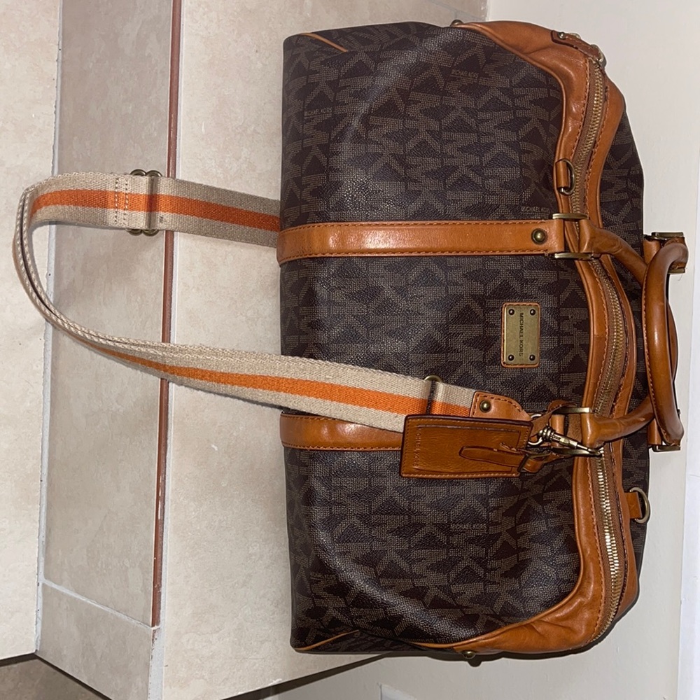Michael Kors Weekender - Picture 2 of 3
